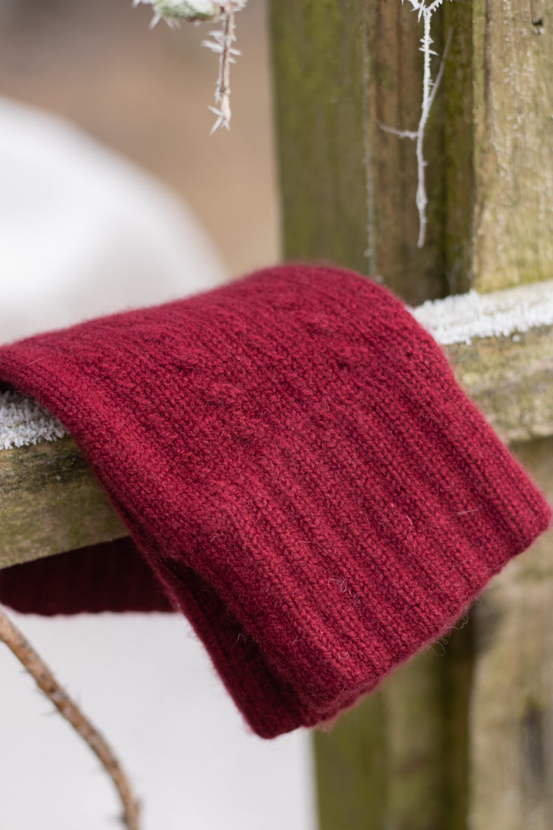 Cawdor Cashmere Wristwarmers - Wine